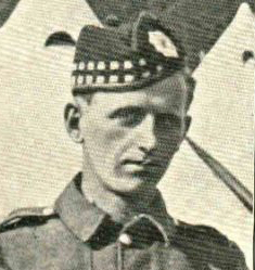 Photo of photos/Hugh Ross MacLennan 1895-1916 WW1_portrait